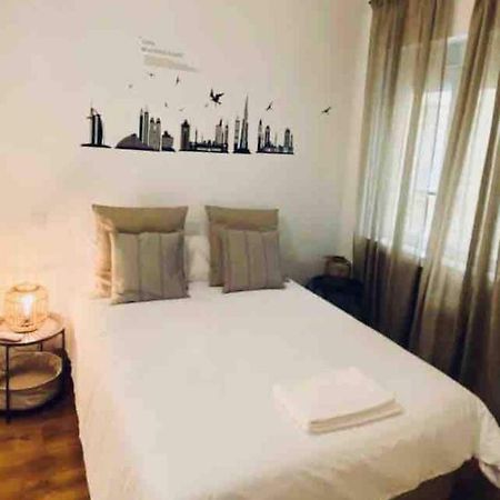 Excelente Piso De 3 Habitaciones En La Latina Madrid Kültér fotó