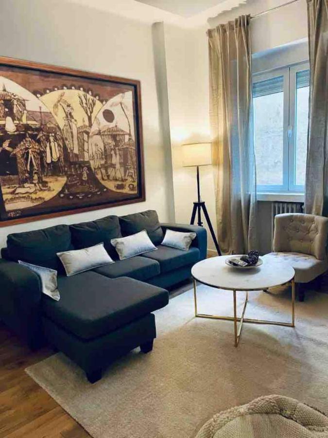 Excelente Piso De 3 Habitaciones En La Latina Madrid Kültér fotó