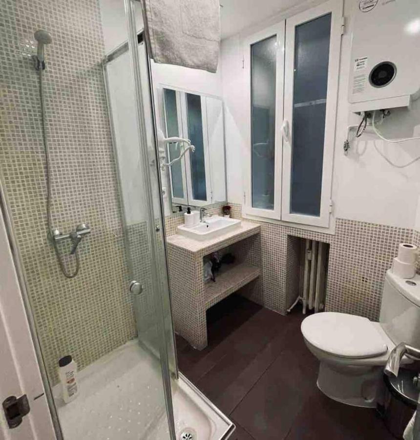 Excelente Piso De 3 Habitaciones En La Latina Madrid Kültér fotó