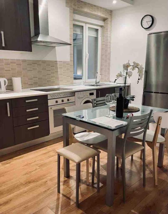 Excelente Piso De 3 Habitaciones En La Latina Madrid Kültér fotó